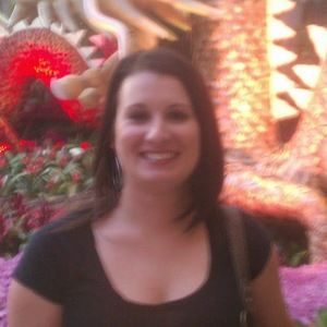 Meet your Posher, Hali